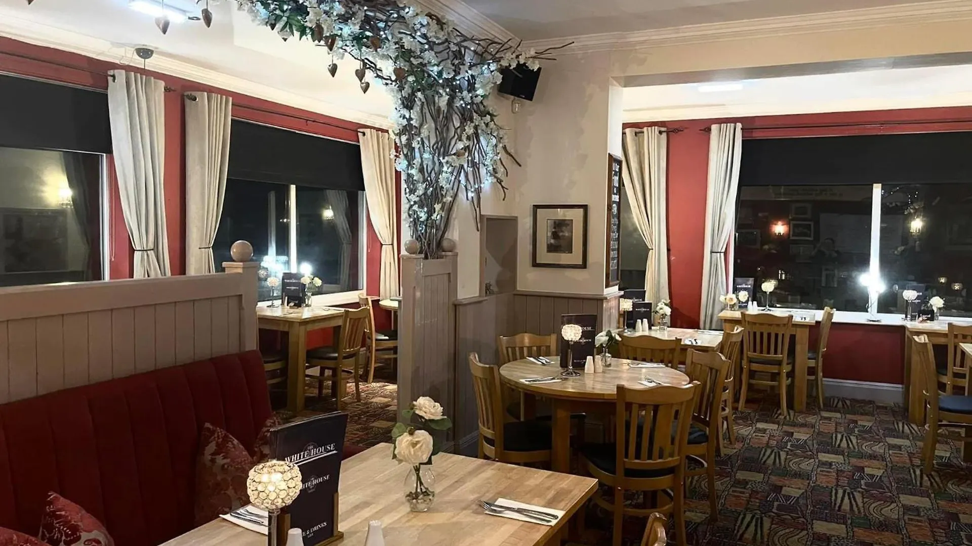 The White House Inn - Whitby