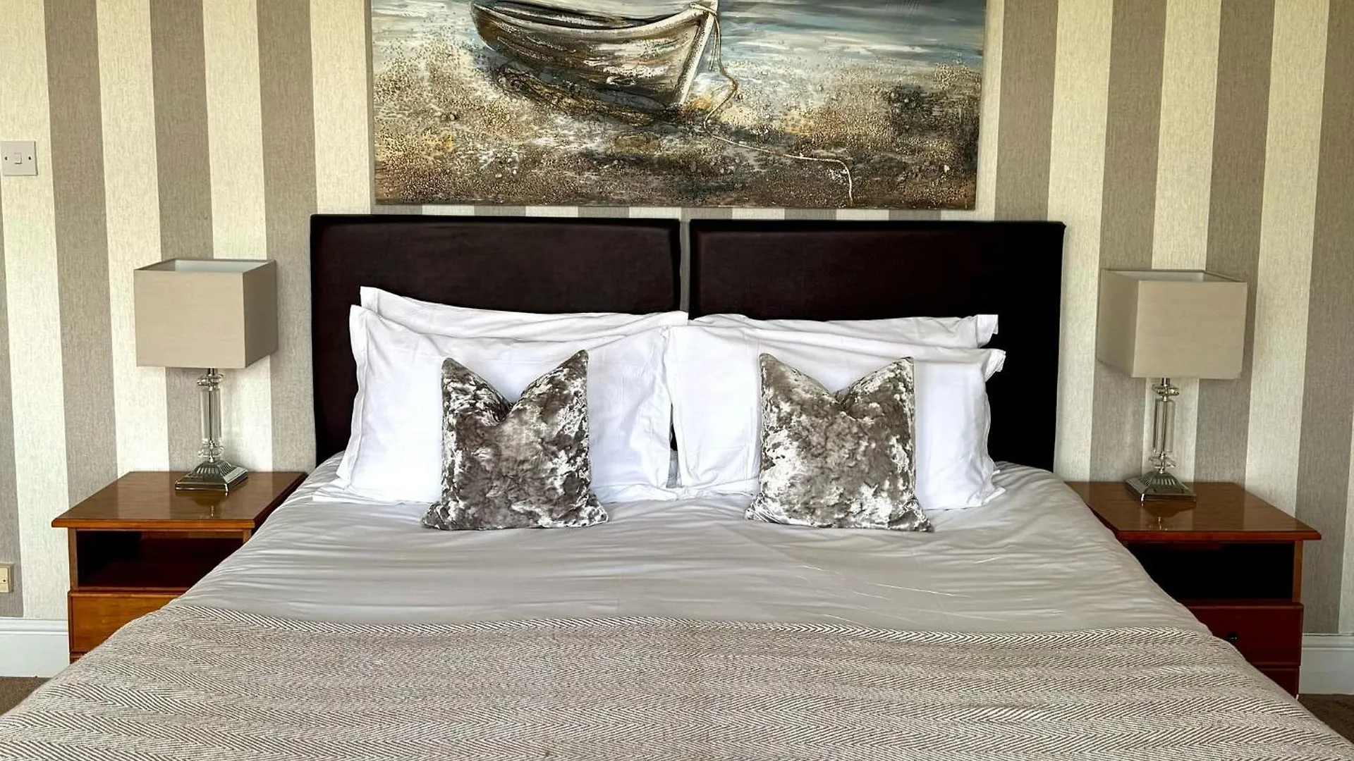 The White House Inn - Whitby