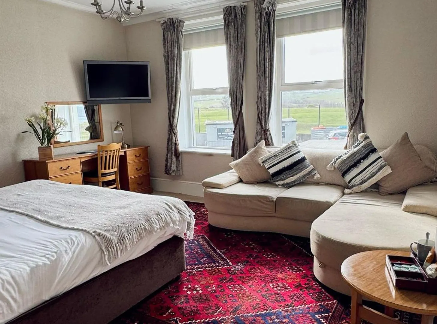 The White House Inn - Whitby